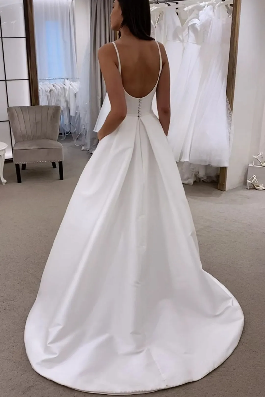 2021 Simple Wedding Gowns with Spaghetti Straps