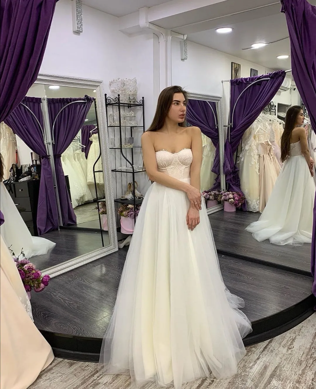 A-line Tulle Backless Bridal Dresses with Pearls Overall