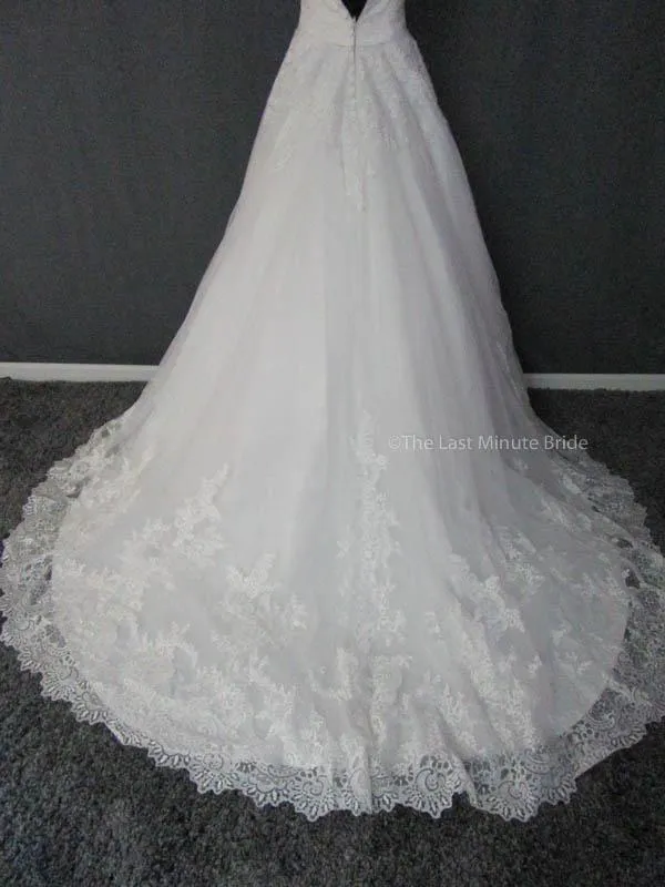 Allure Bridals 2902