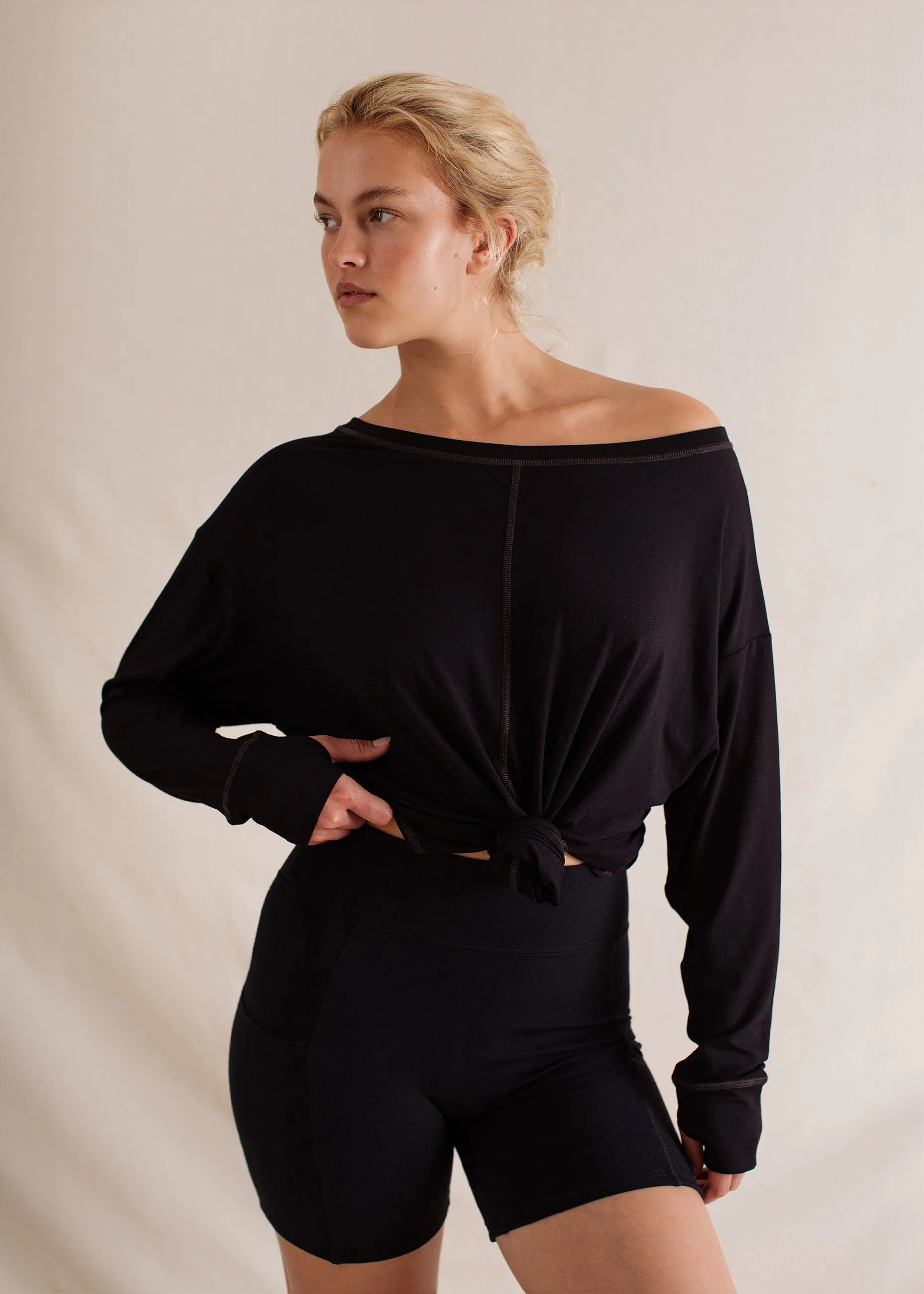 Alora Longsleeve Black