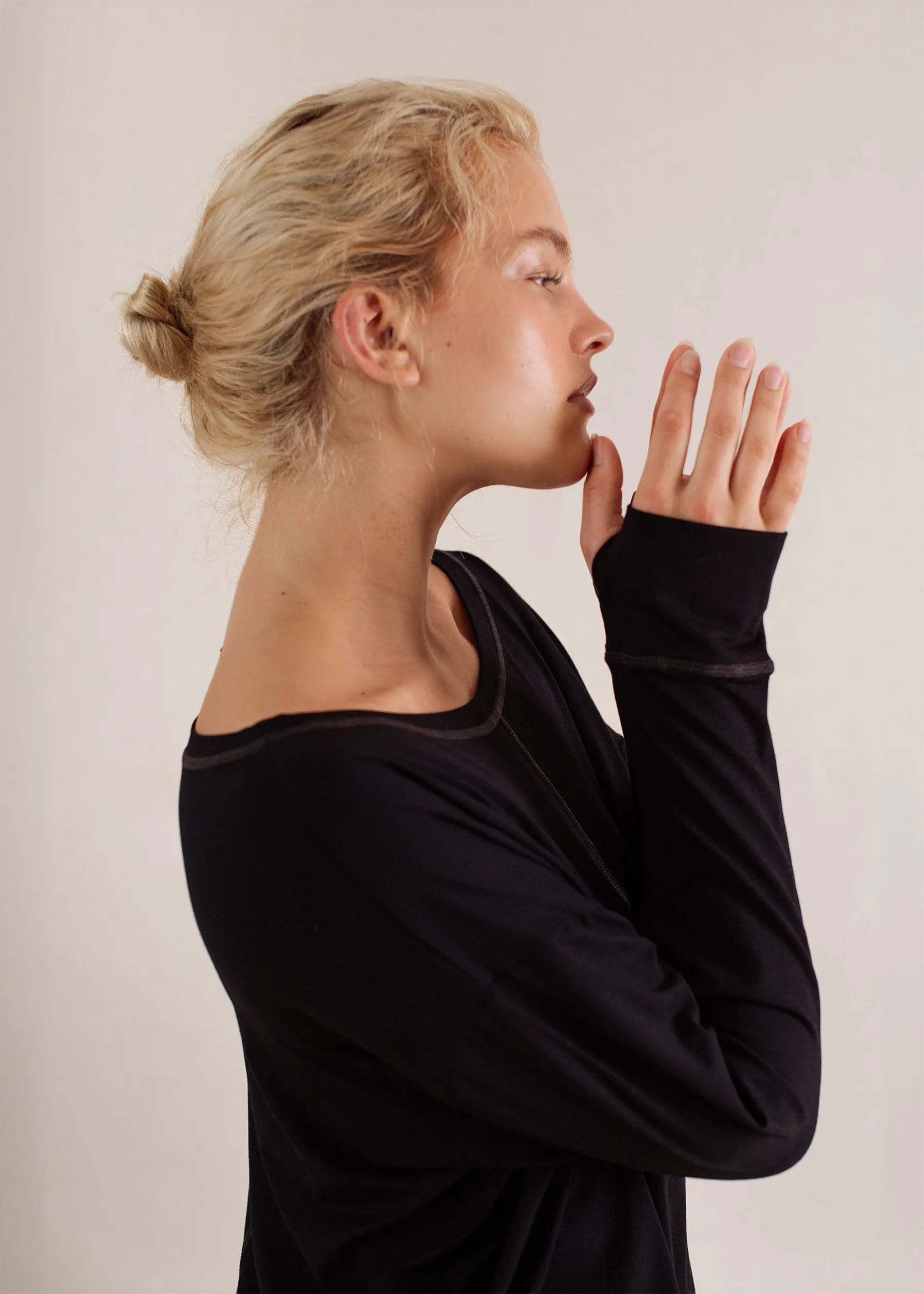 Alora Longsleeve Black