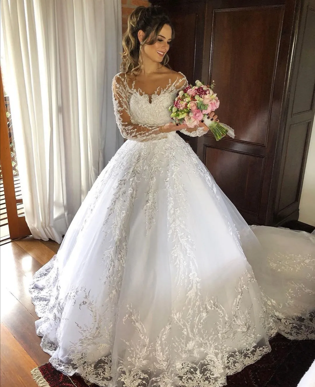 Appliques Lace Wedding Dresses with Full Sleeves vestido de noiva