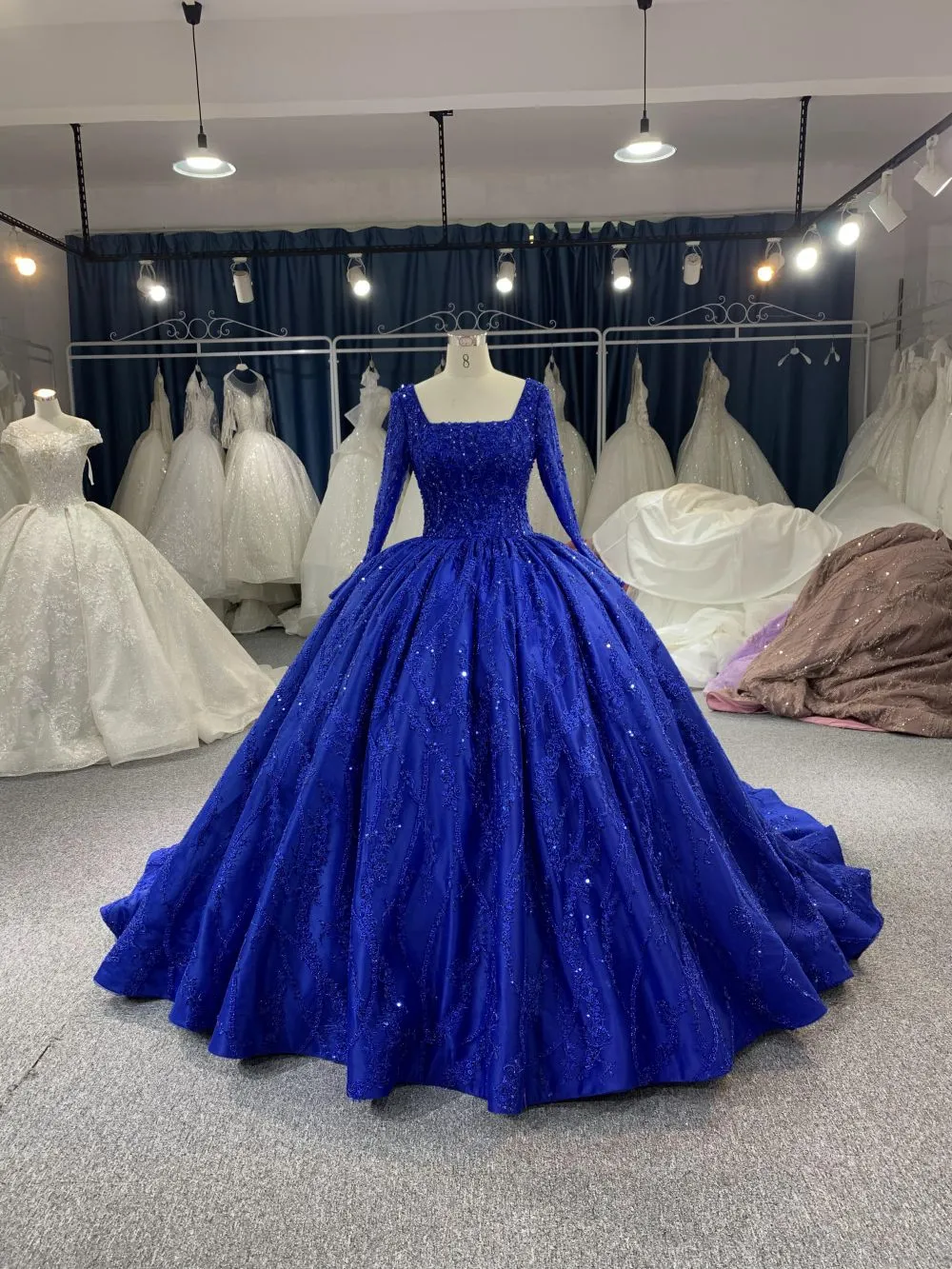 B216# Gorgeous Sequins Long Sleeves Tulle Lace Bridal Gowns
