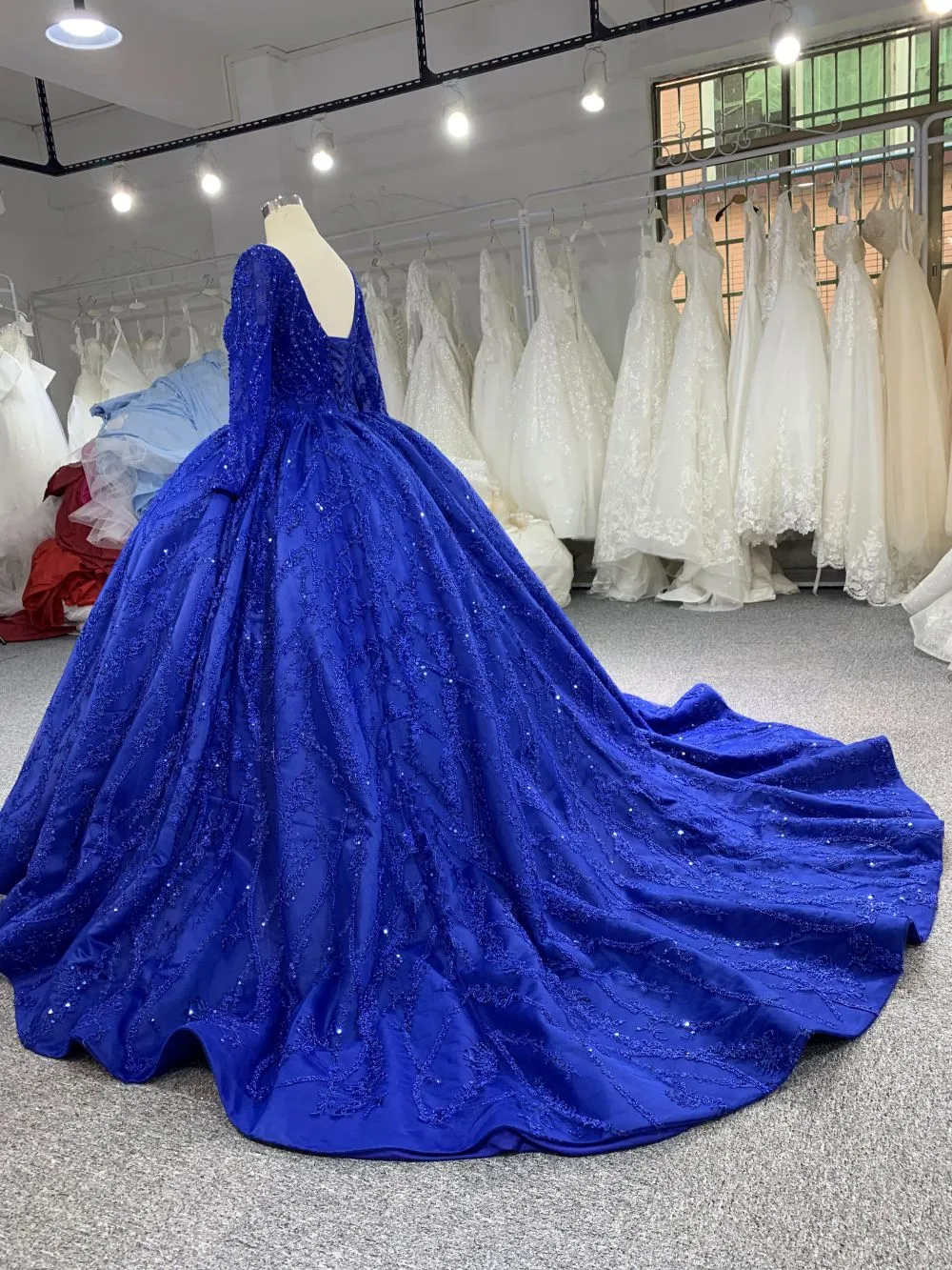 B216# Gorgeous Sequins Long Sleeves Tulle Lace Bridal Gowns