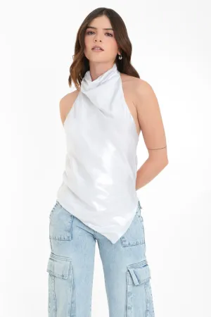 Blusa halter asimétrica de fit fluido