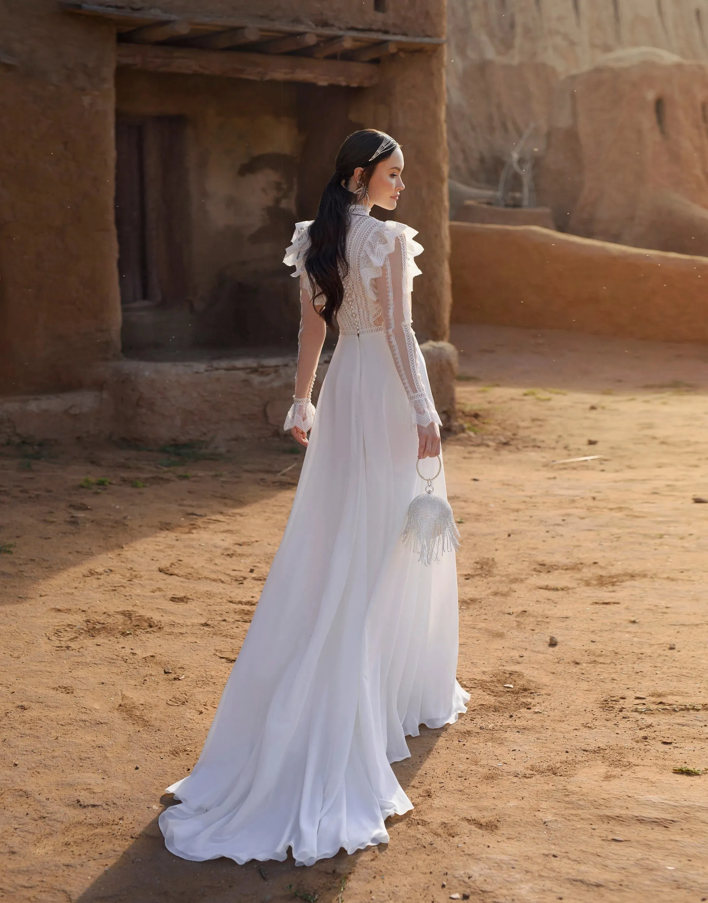 Bohemia Wedding Dresses A-Line Chiffon Bridal Gowns Flare Sleeves Floor Length Ball Gowns Lace Appliques Vestidos De Novia