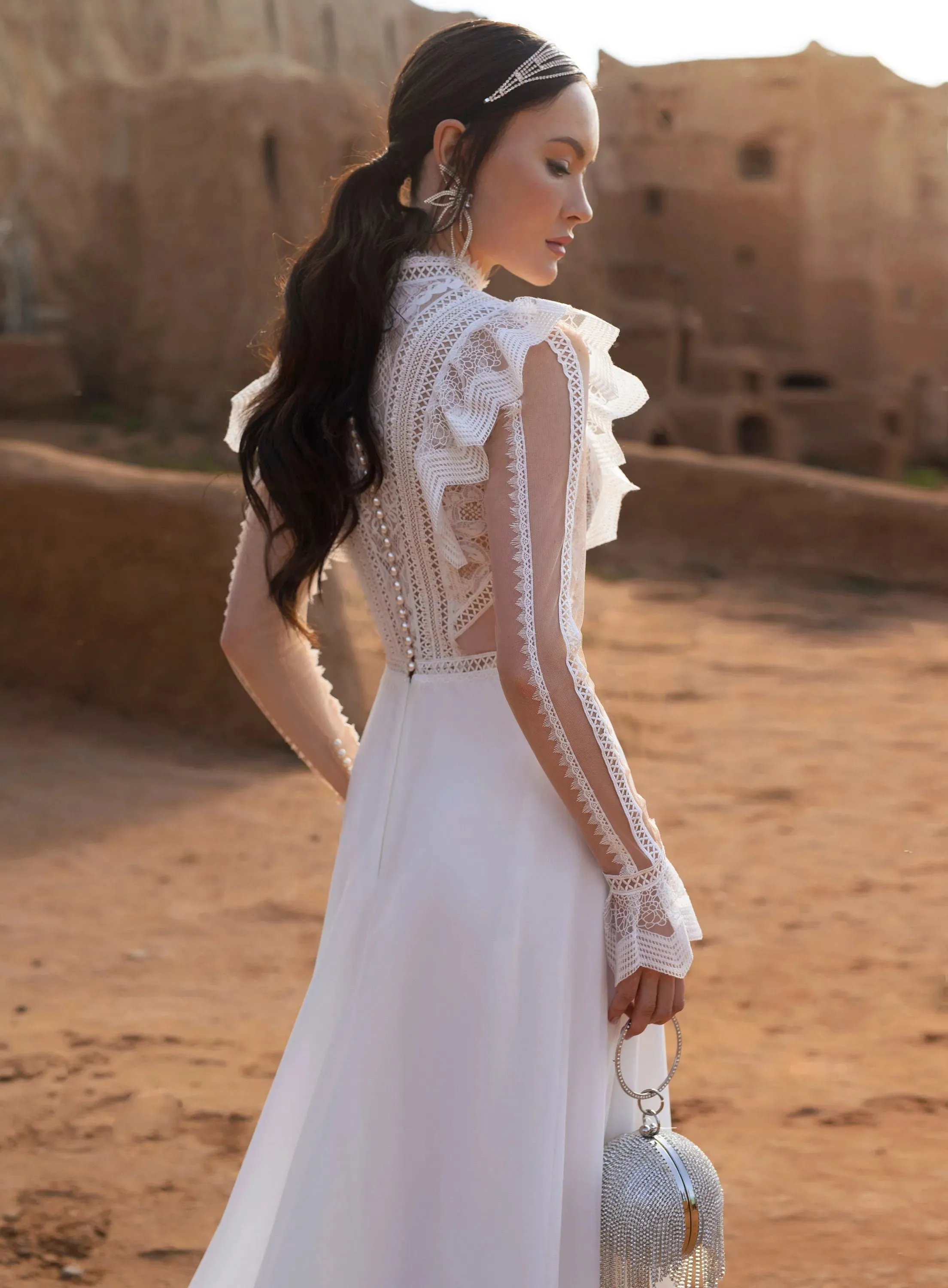 Bohemia Wedding Dresses A-Line Chiffon Bridal Gowns Flare Sleeves Floor Length Ball Gowns Lace Appliques Vestidos De Novia