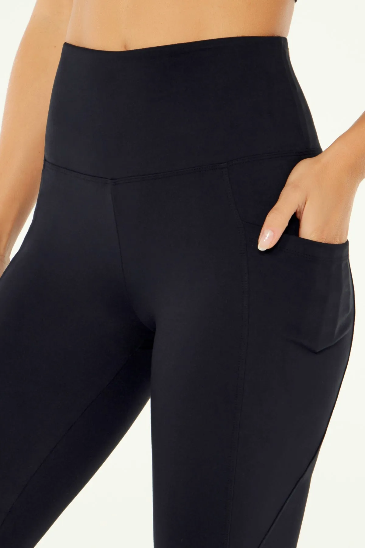 Easy Bootcut Pant (Black)