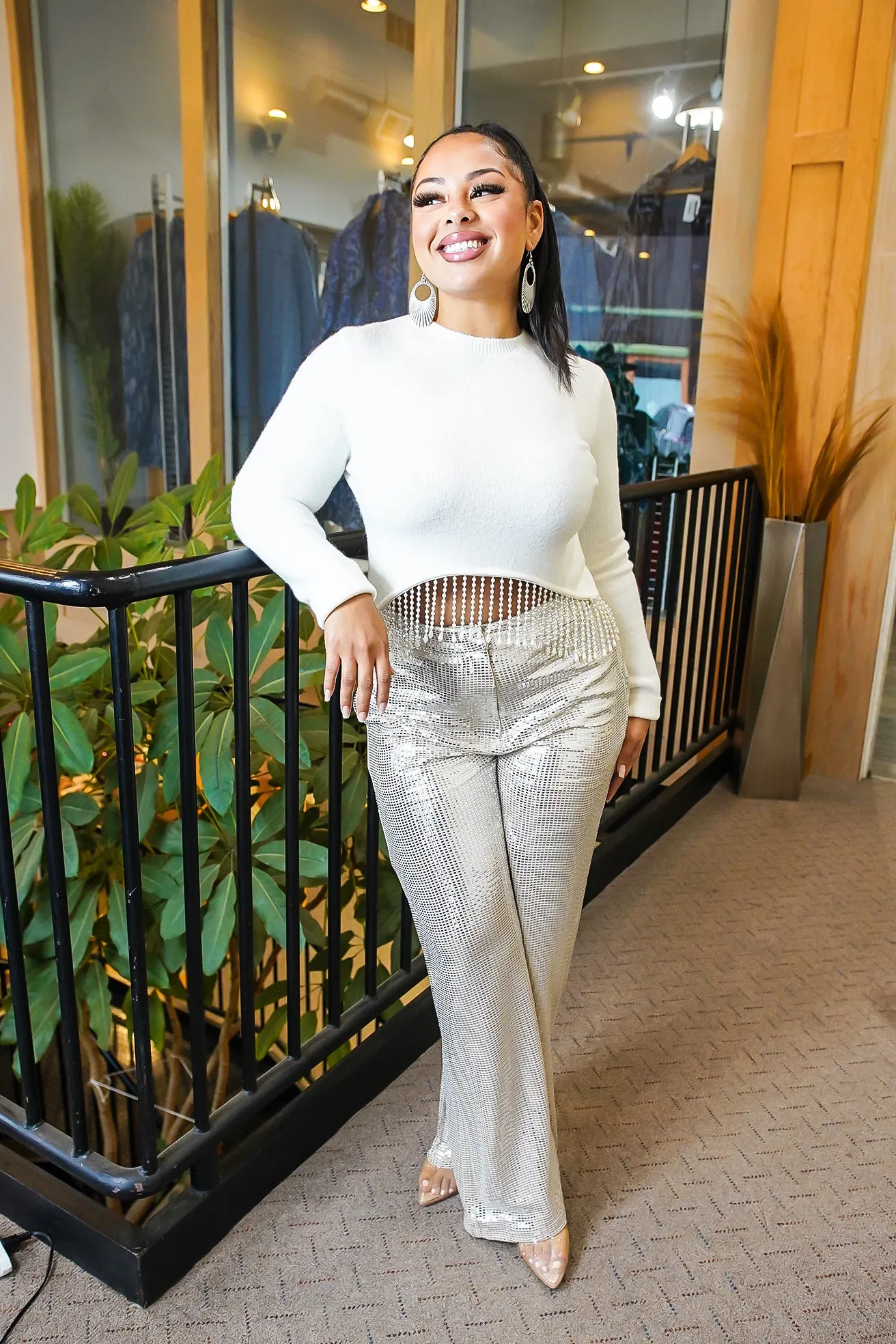 Glow around Shiny Pants