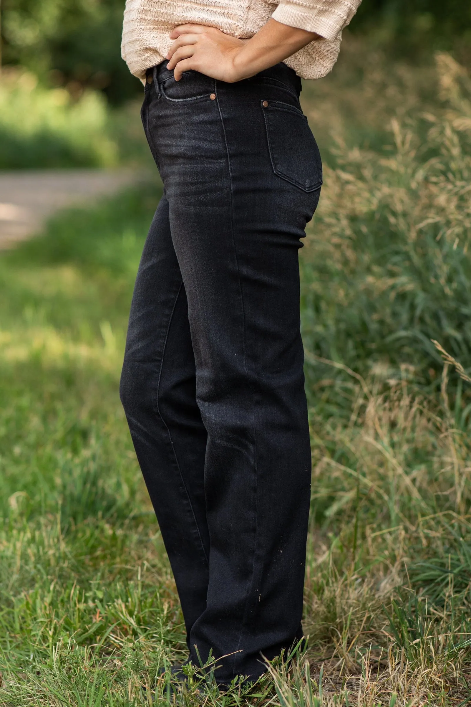 Judy Blue Black Washed Straight Leg Jeans
