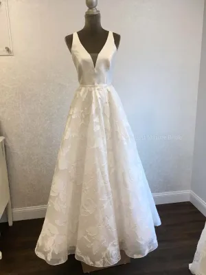 Lea Ann Belter Sofia