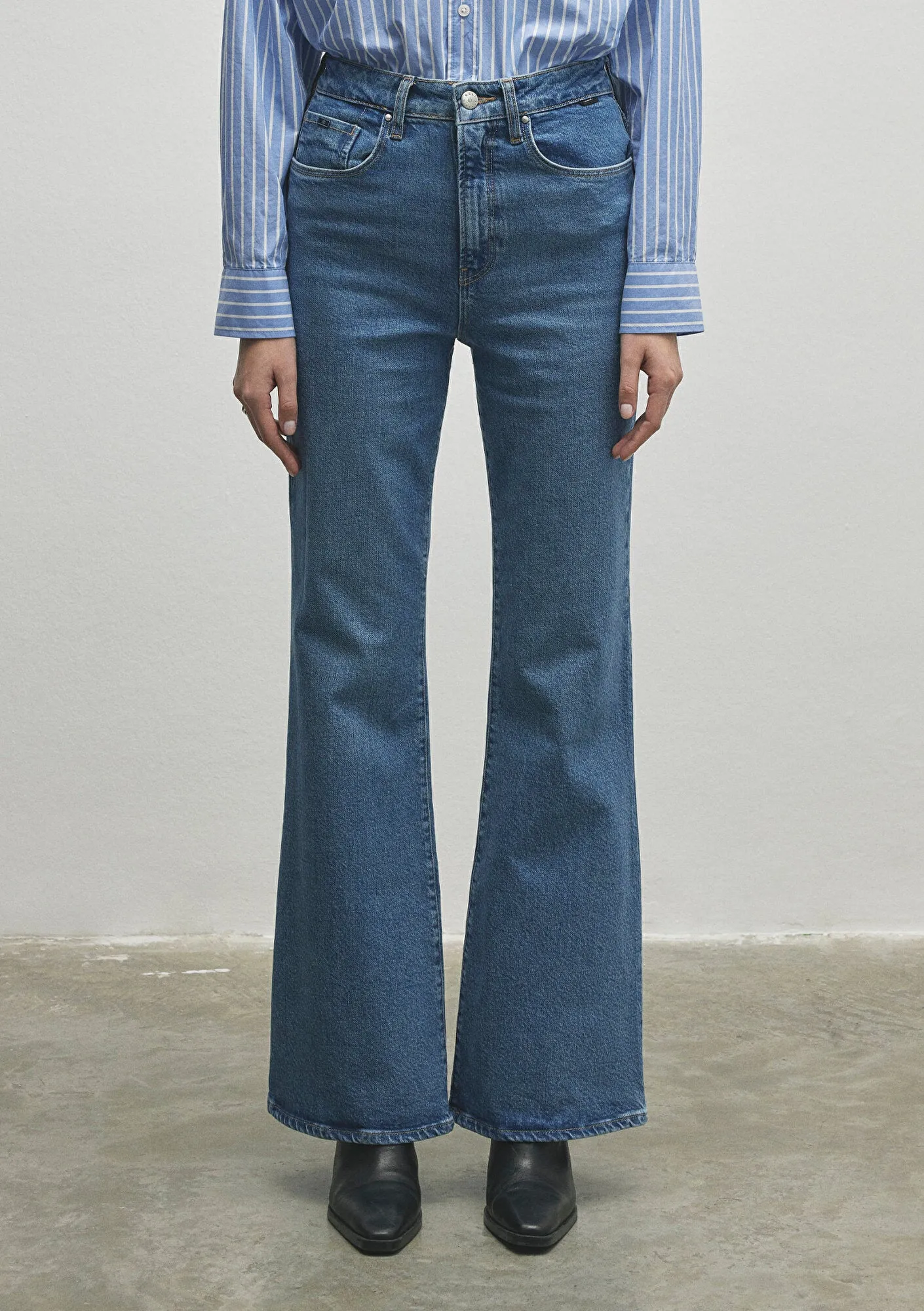 Los Angeles Mid Classic Denim Jean Pants