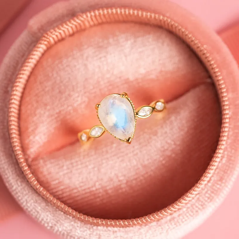 Majesty Moonstone Ring