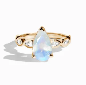 Majesty Moonstone Ring