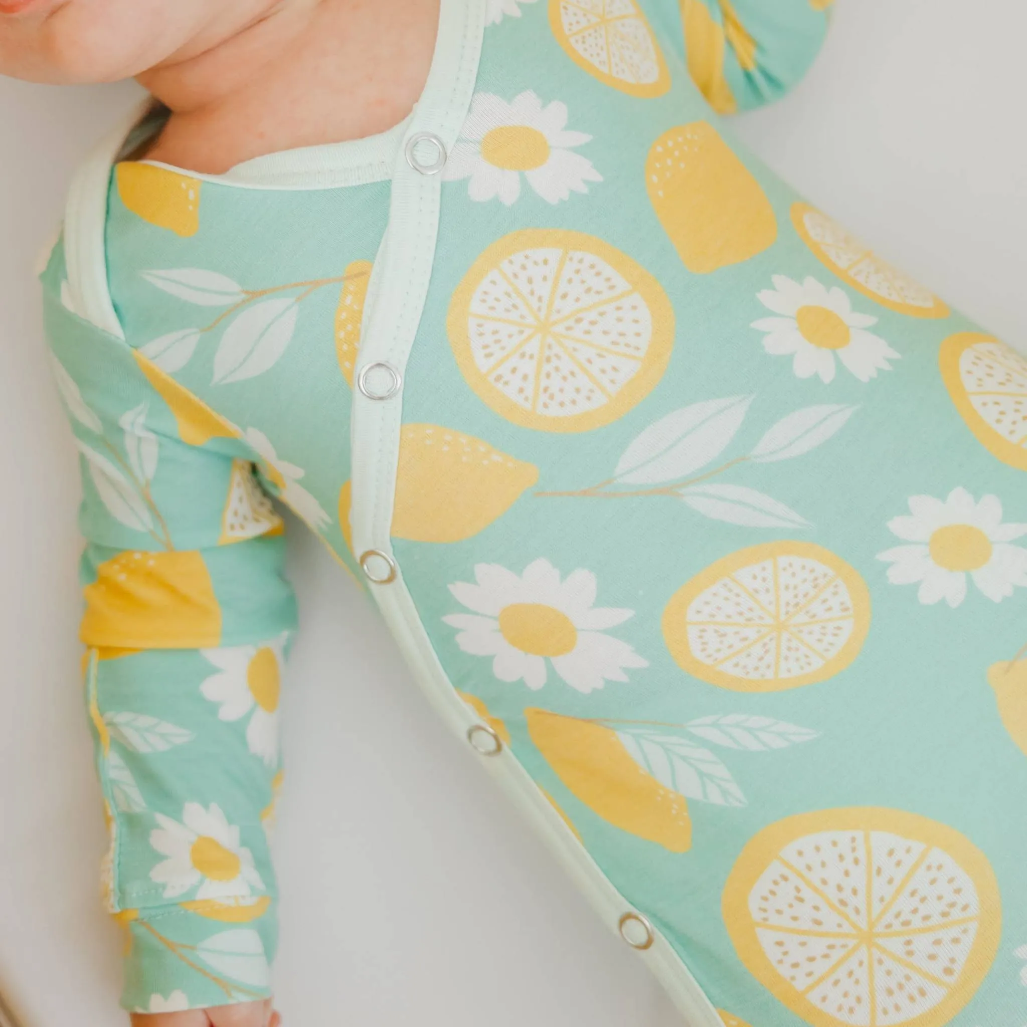 Newborn Knotted Gown - Lemon