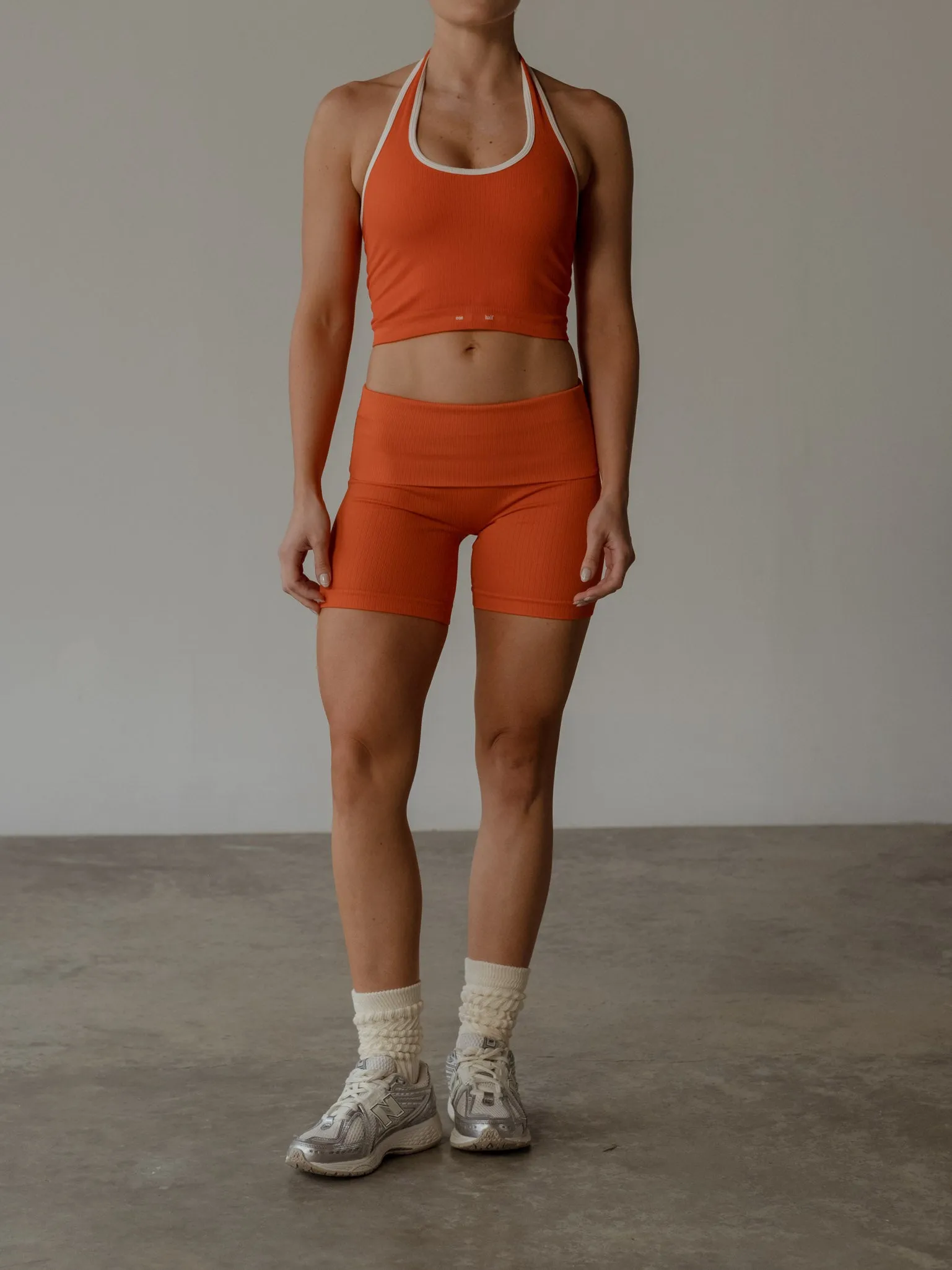 OPEN HALTER SEAMLESS TANK - BRIGHT ORANGE