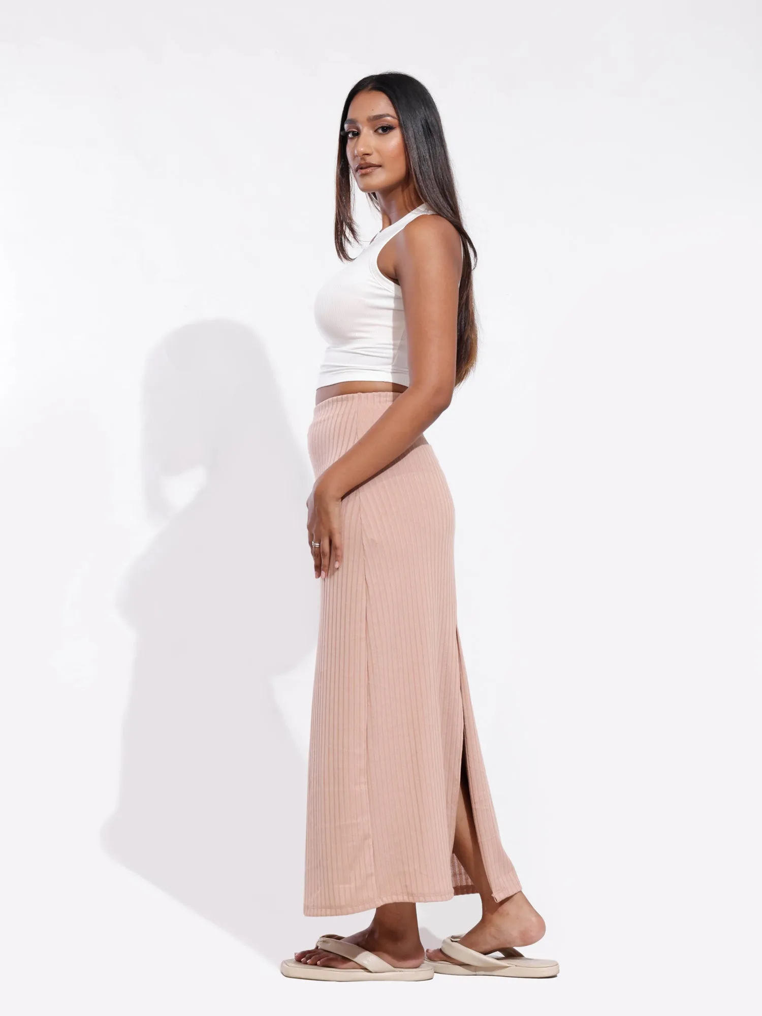 Riri Sleeveless Halter Neck Crop Top