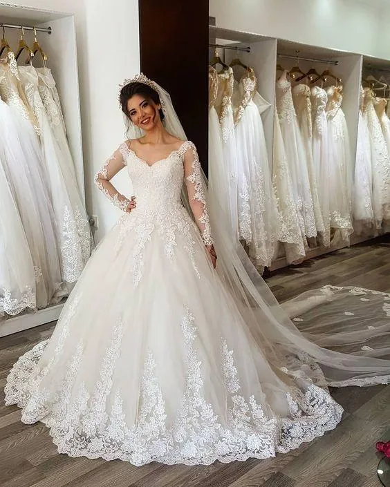 Romantic Lace Wedding Gown Dress with Sheer Long Sleeves