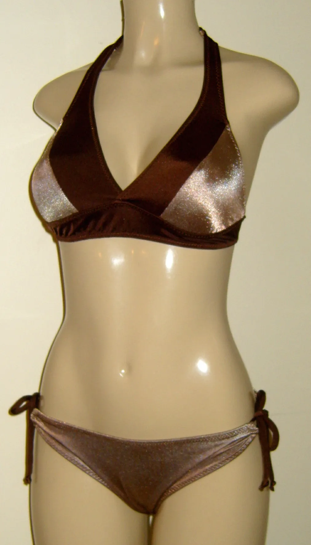 Seamed Halter Bikini Top and Keyhole Scrunched Butt Swimwear Bottom