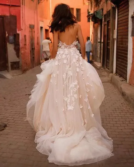 Sexy Lace Wedding Dresses with Spaghetti A-line Bridal Wedding Gown 3D Flowers