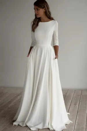 Simple Bride Wedding Gown with Three Quarter Sleeves