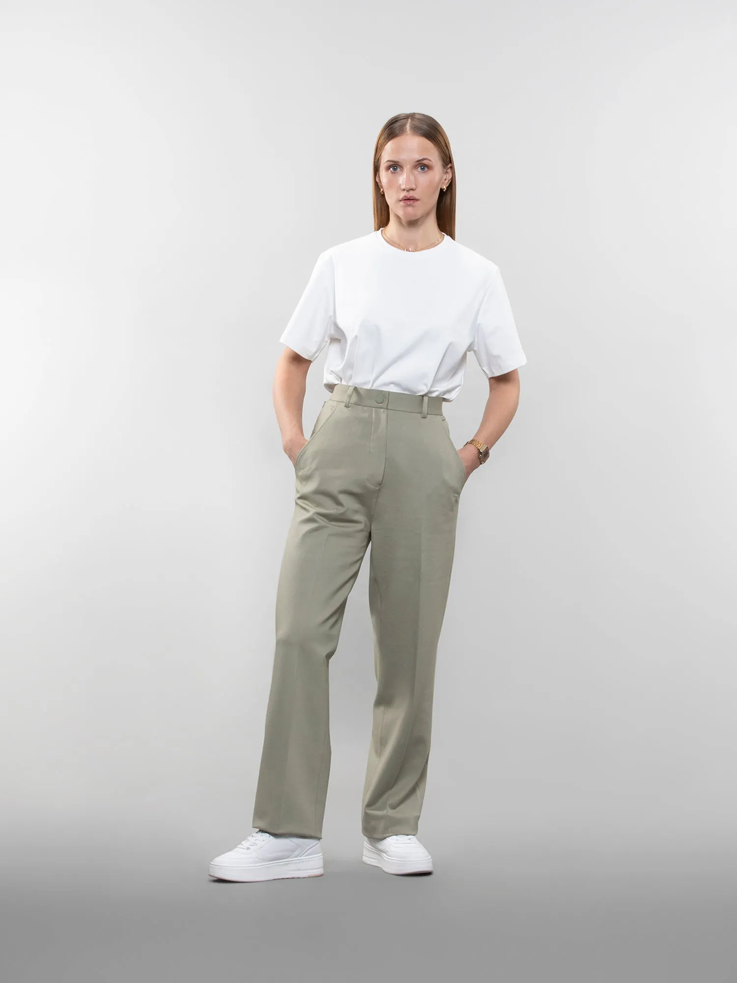 Straight-leg trouser