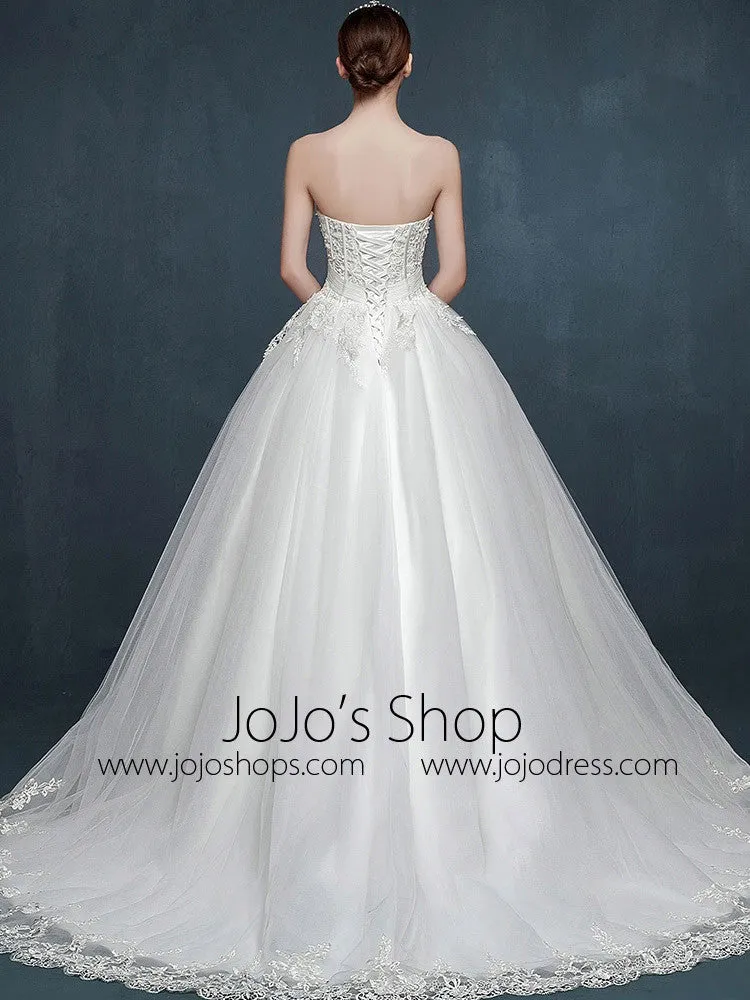 Strapless Lace Ball Gown Wedding Dress with Sweetheart Neckline