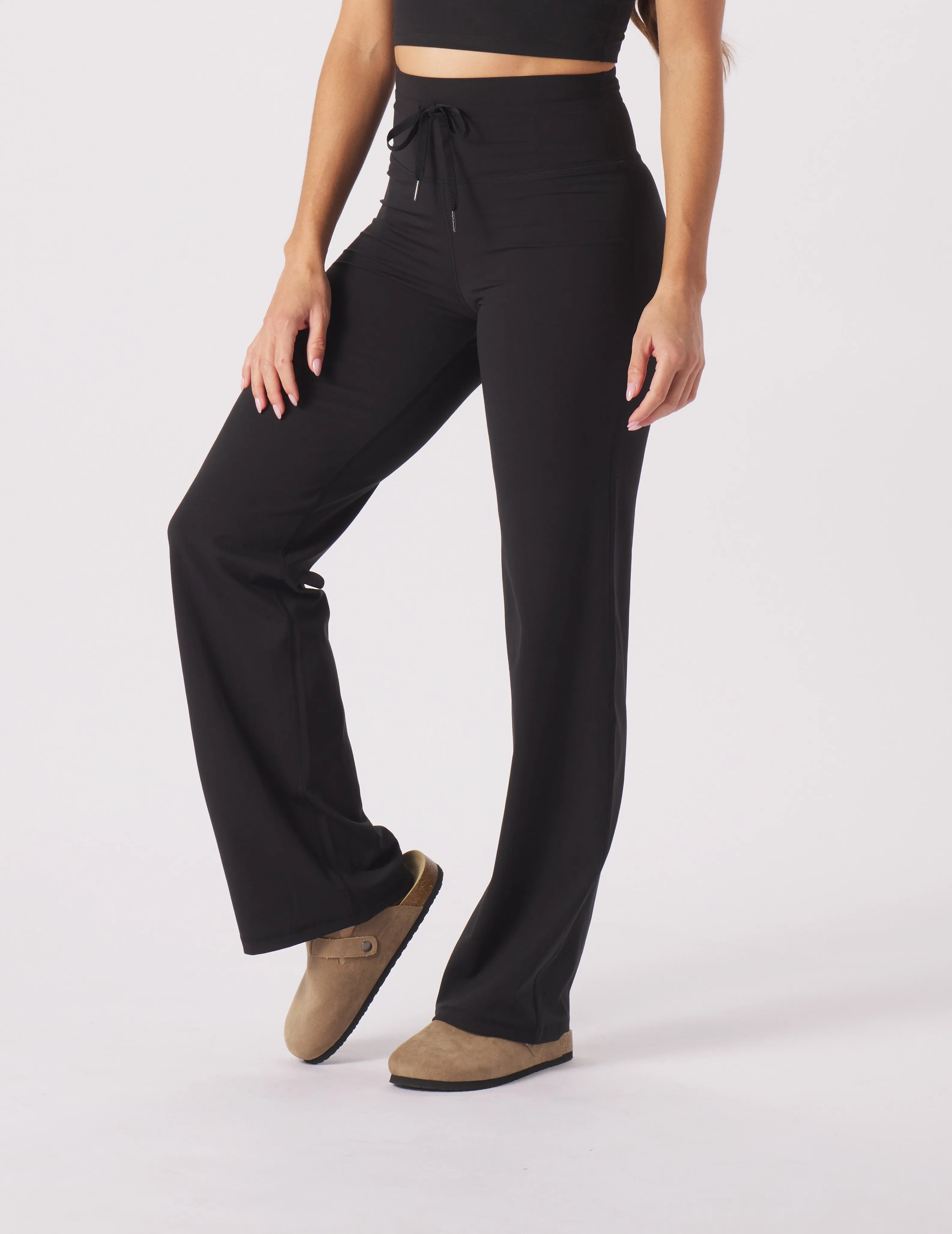 Sultry Straight Leg: Black