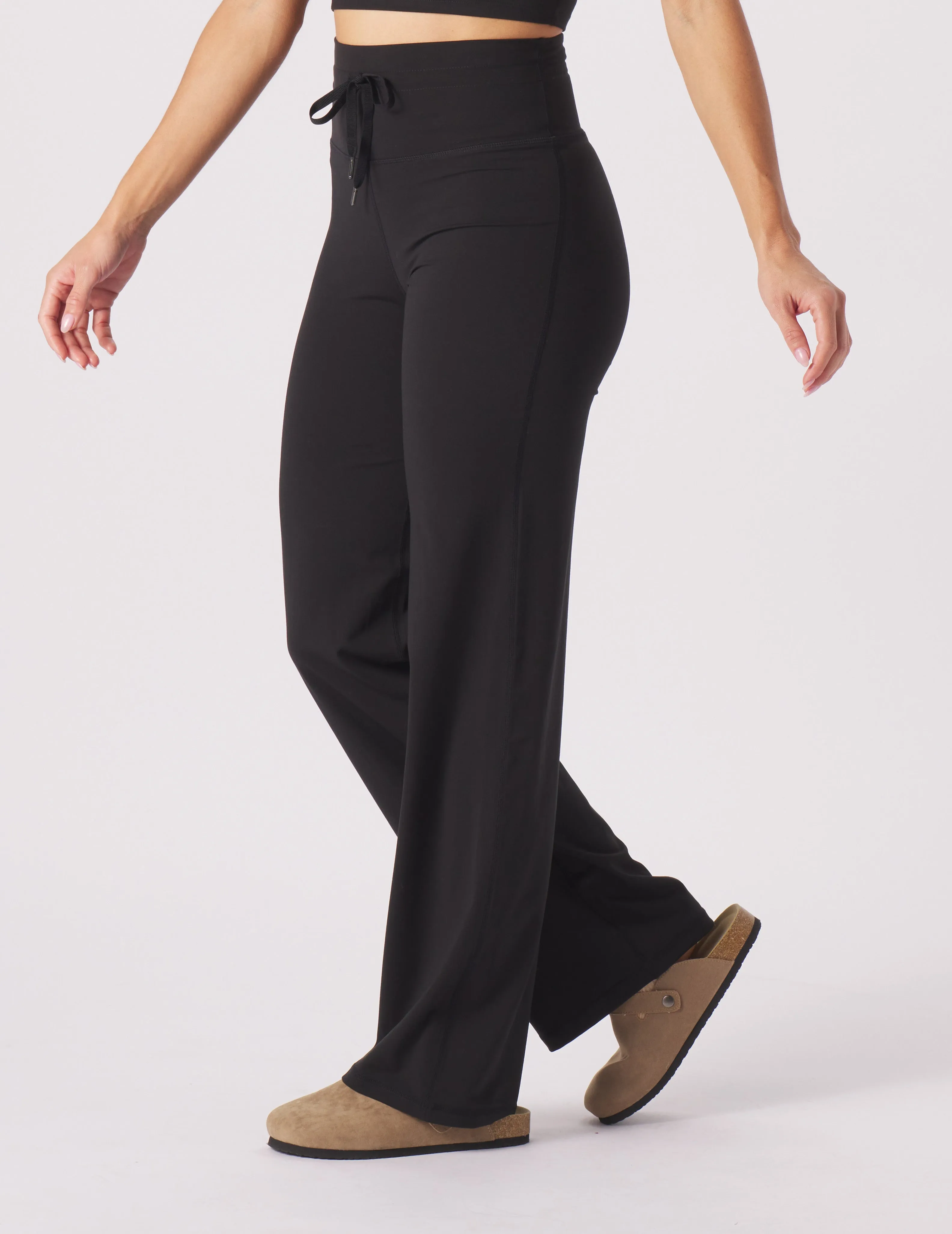 Sultry Straight Leg: Black