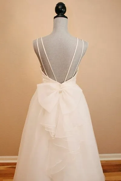 Sweet Lace Backless Wedding Dresses with Organza Skirt