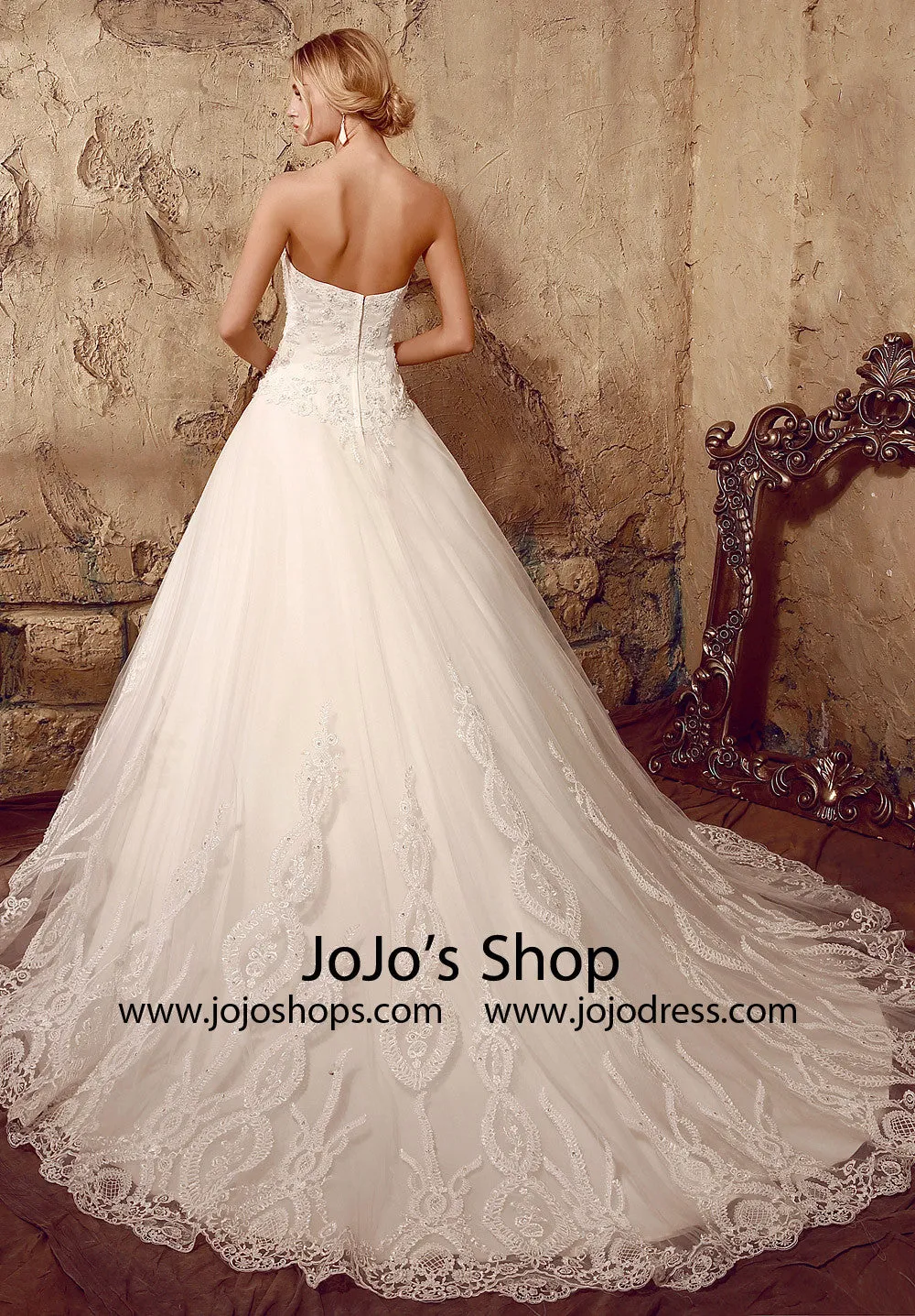 Timeless Strapless Lace Wedding Dress with Sweetheart Neckline | HL1014