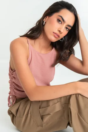Top halter tirantes con jaretas laterales