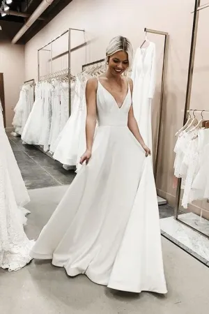 V-neck Boho Bridal Gowns for Summer Wedding