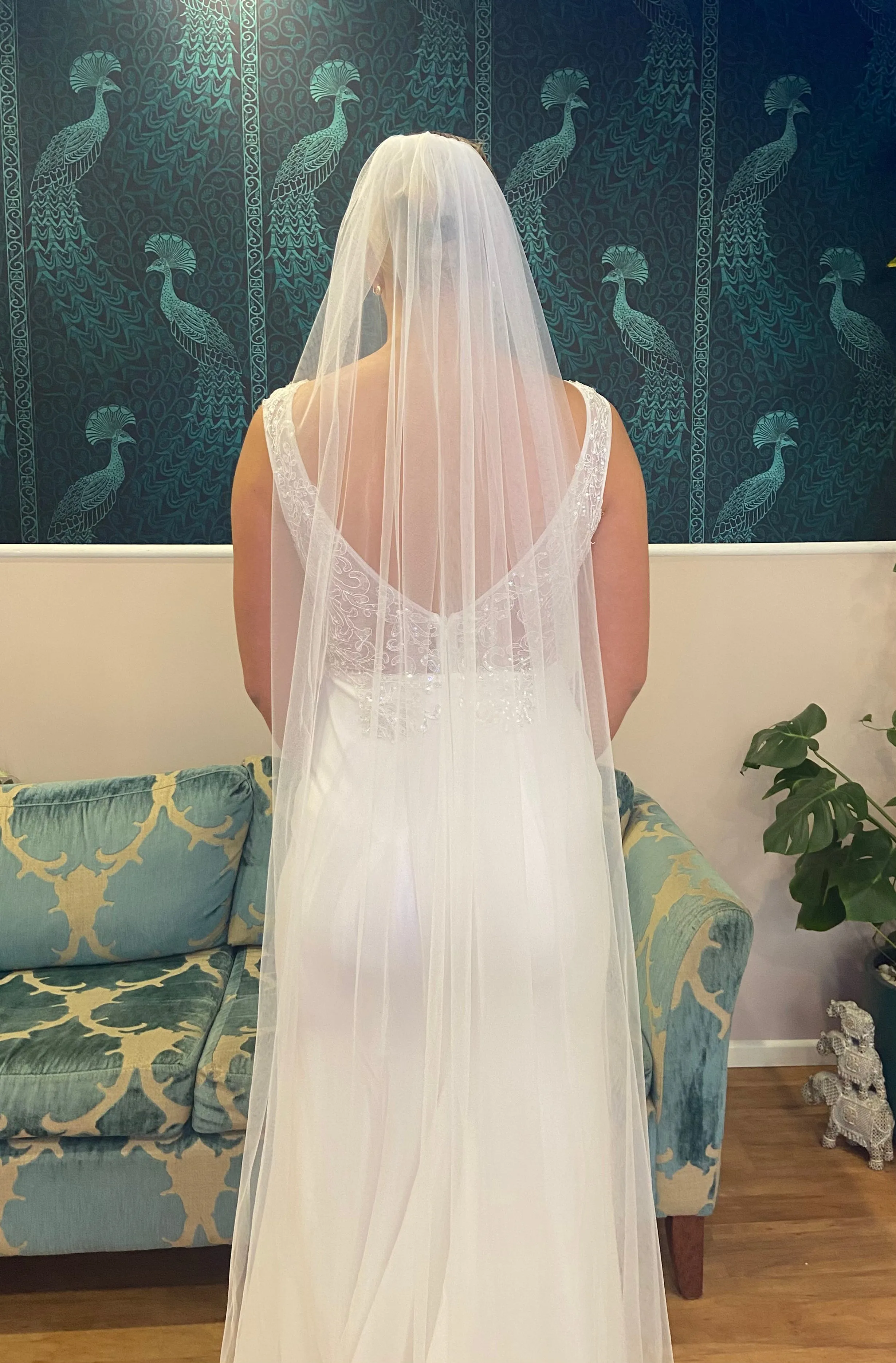White single layer plain veil with metal comb Express NZ Wide