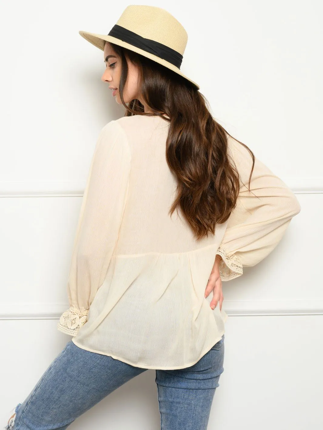 WOMEN'S LONG SLEEVE LACE TRIM DETAIL TOP