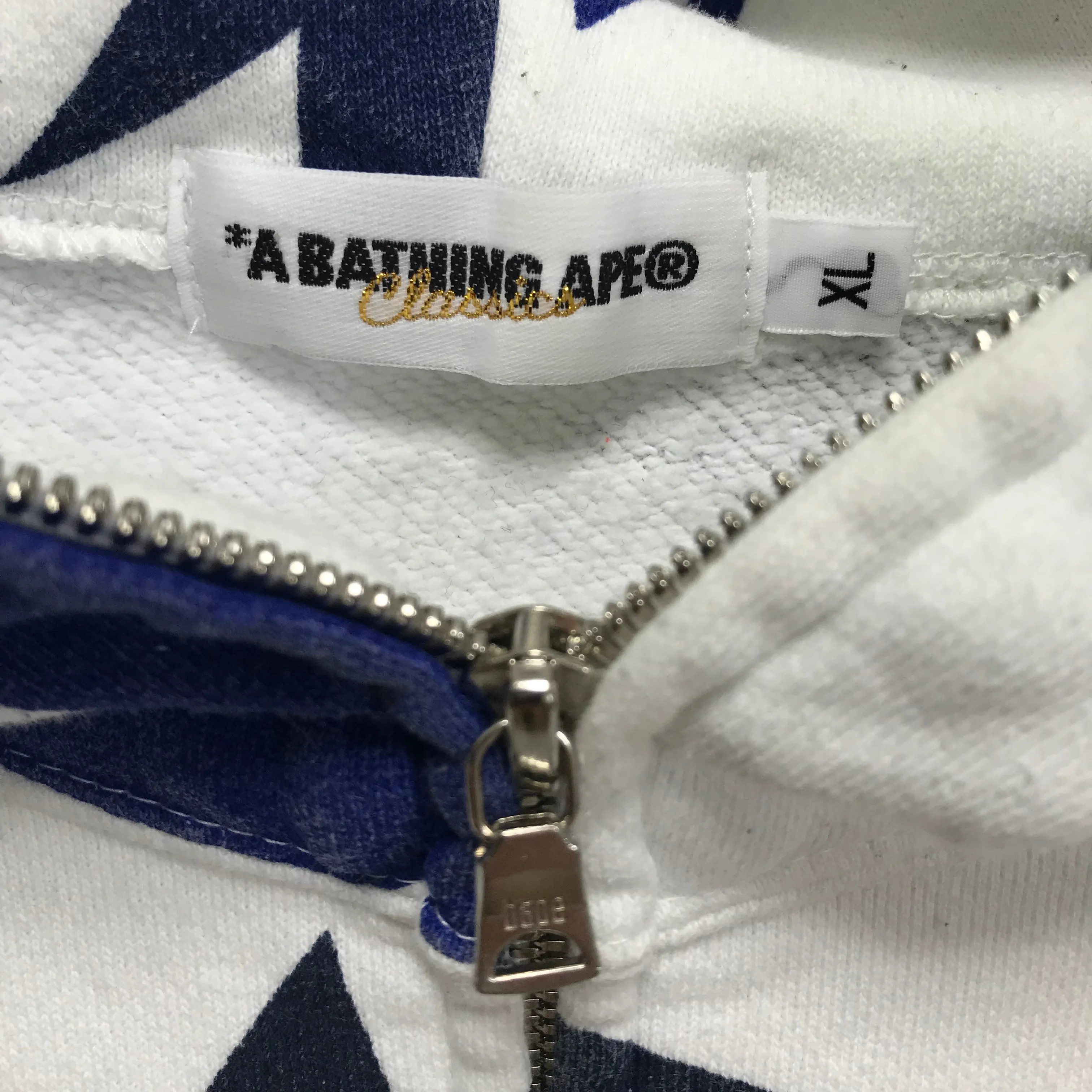 [XL] A Bathing Ape Bape Sta Shark Hoodie White/Navy