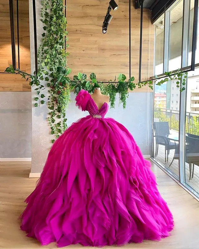 Yellow Prom Dresses Ball Gown Organza Skirt Ruffles Puffy Strapless Bodice Beaded Pageant Gowns 803101